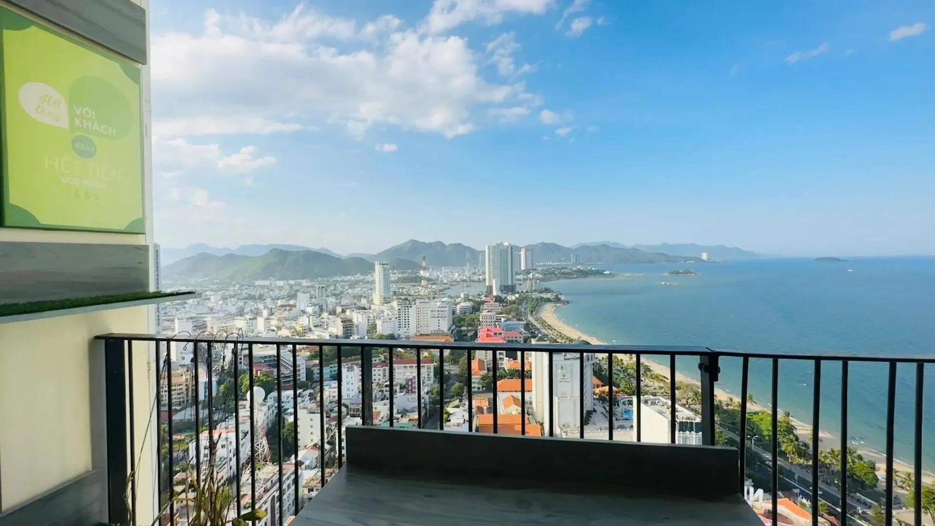 Gold Coast Nha Trang Luxury Apartment - Ocean View