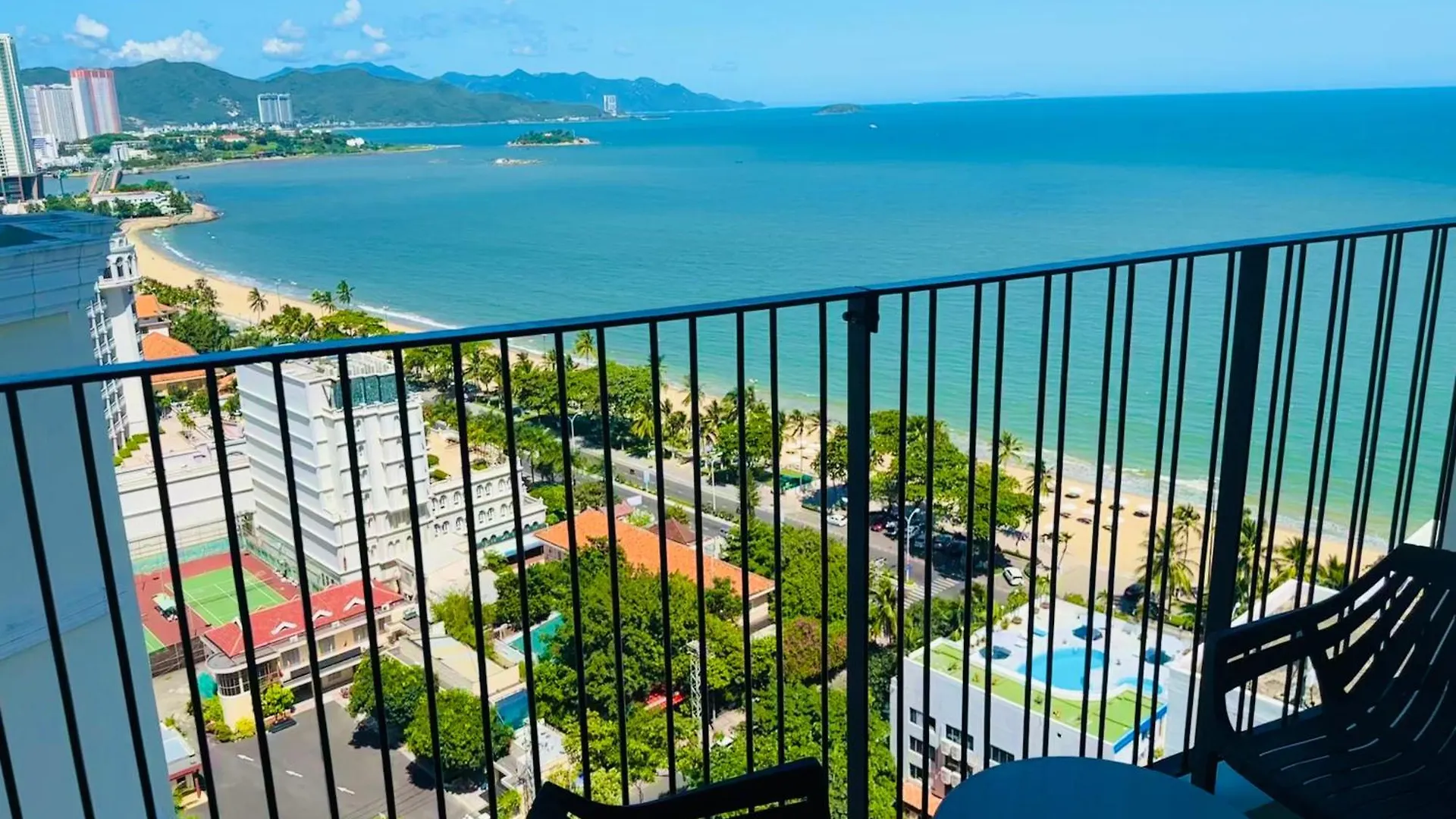 Gold Coast Nha Trang Luxury Apartment - Ocean View