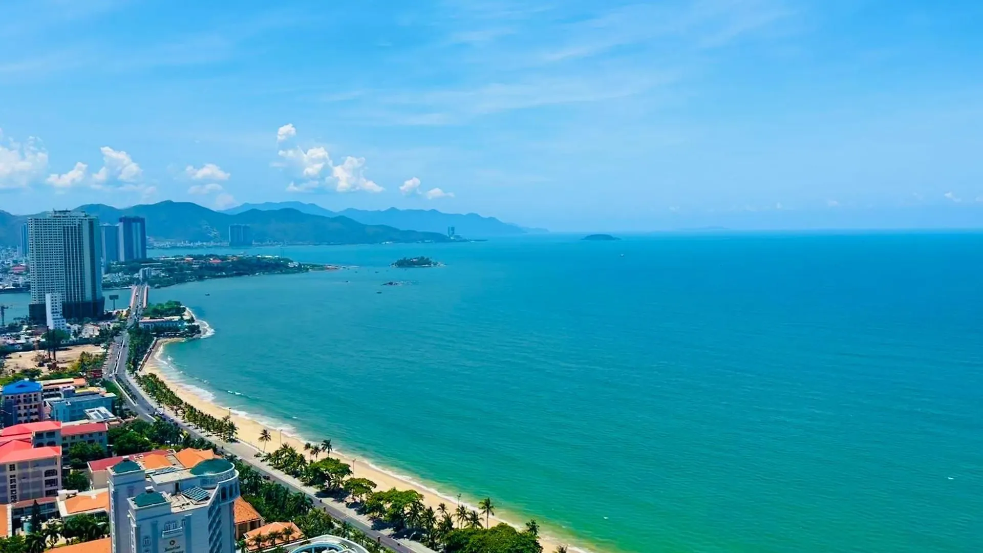 Gold Coast Nha Trang Luxury Apartment - Ocean View