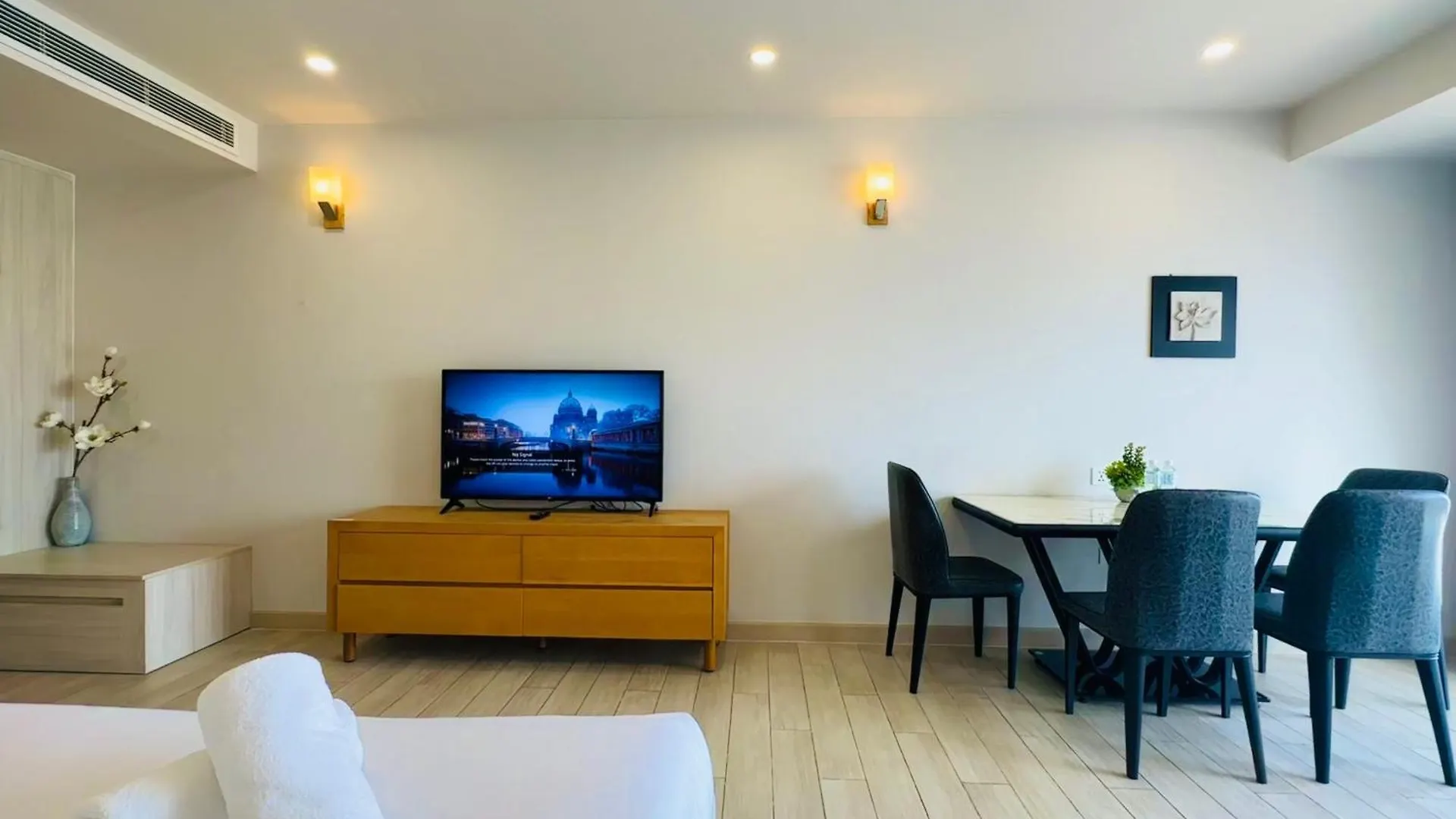 Gold Coast Nha Trang Luxury Apartment - Ocean View