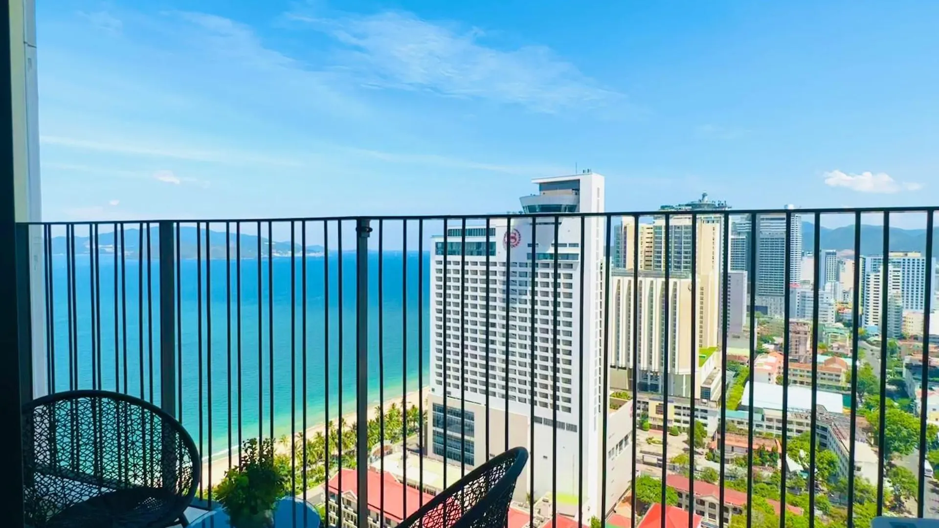 Gold Coast Nha Trang Luxury Apartment - Ocean View