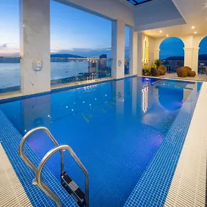 4* Hotel Avari