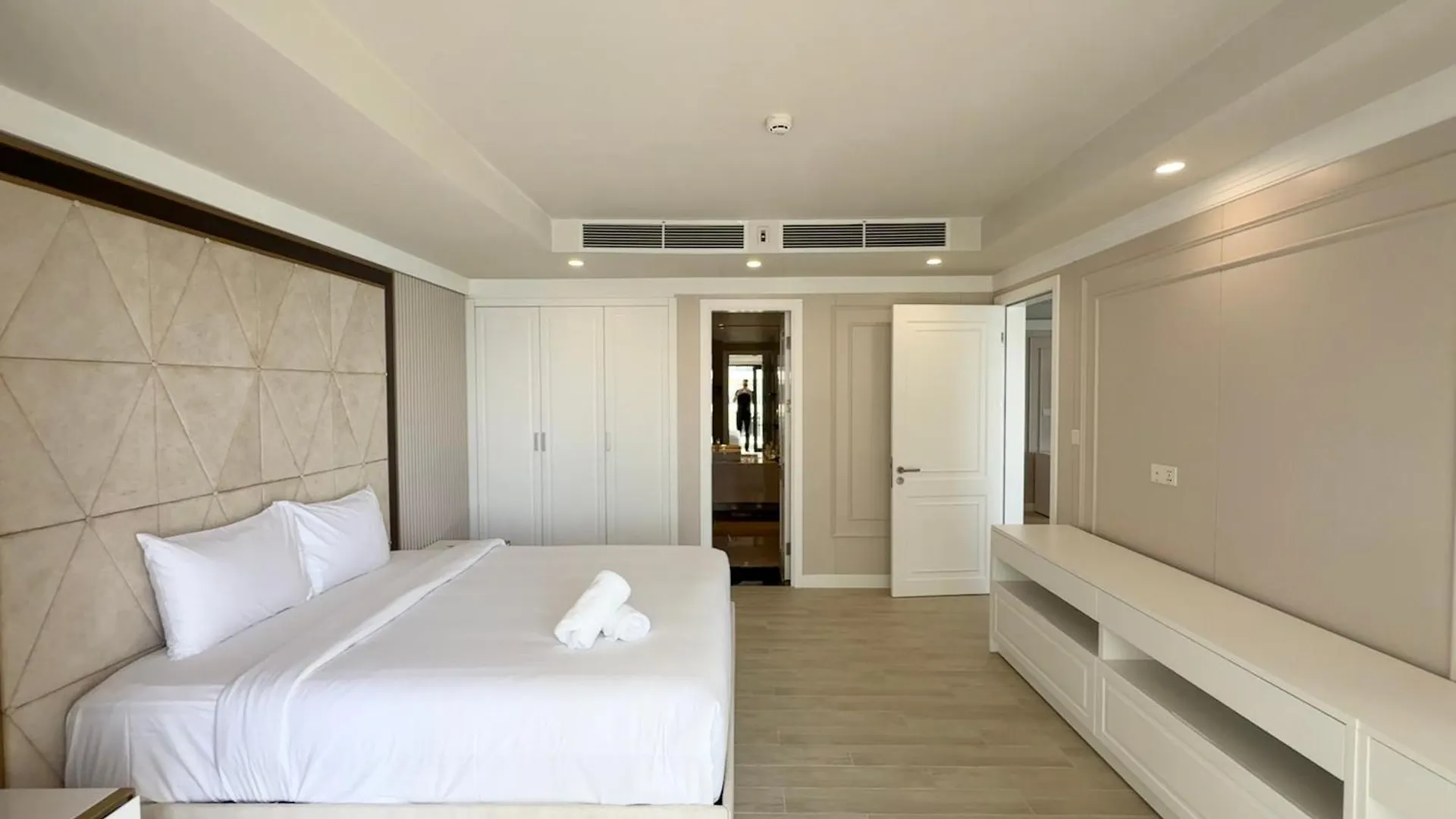 Gold Coast Nha Trang Luxury Apartment - Ocean View