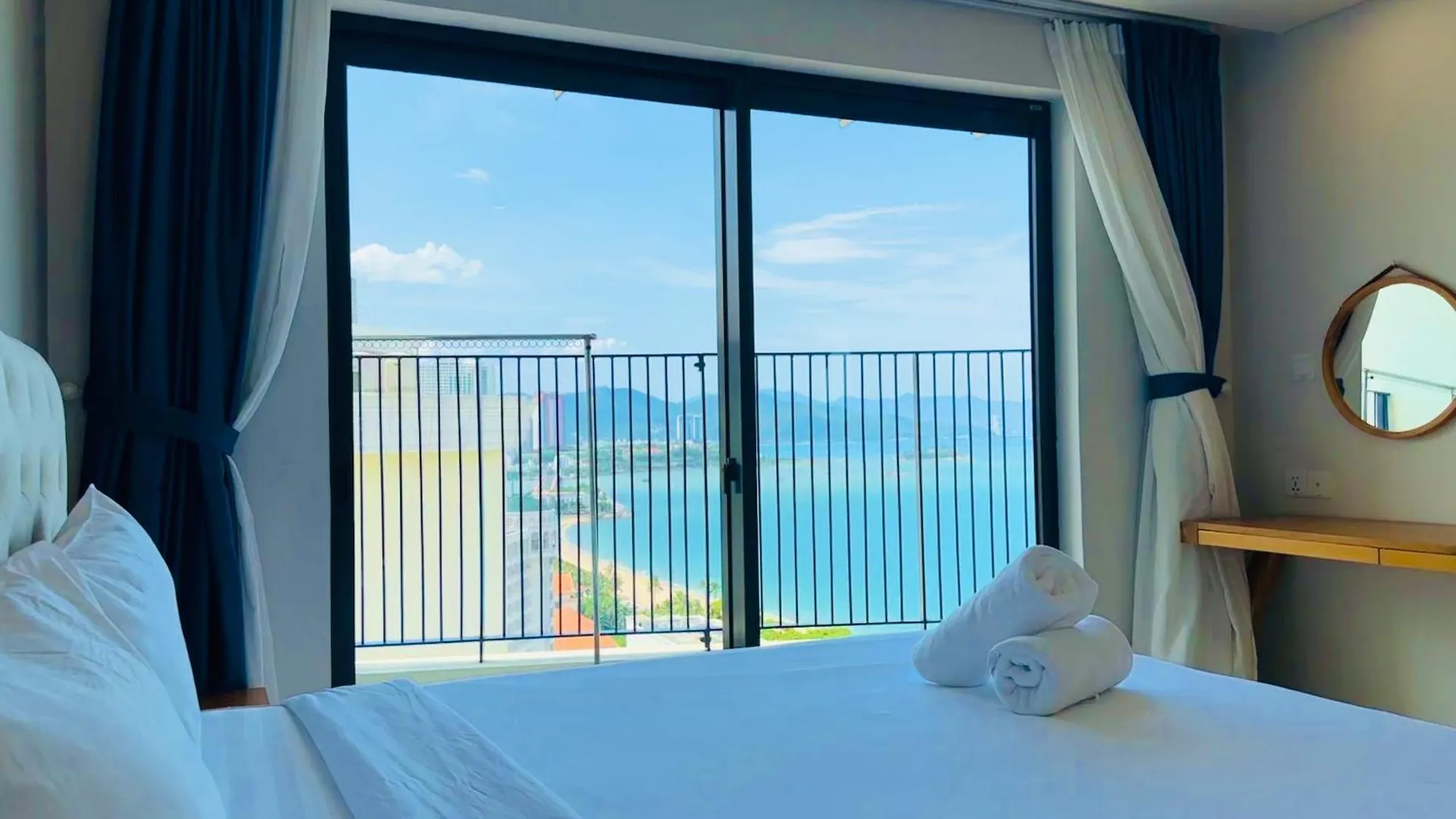 Gold Coast Nha Trang Luxury Apartment - Ocean View