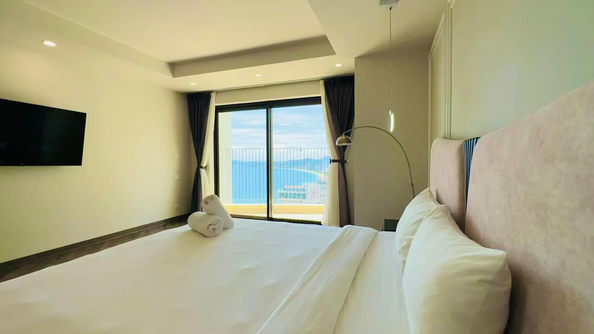 Gold Coast Nha Trang Luxury Apartment - Ocean View 0*,