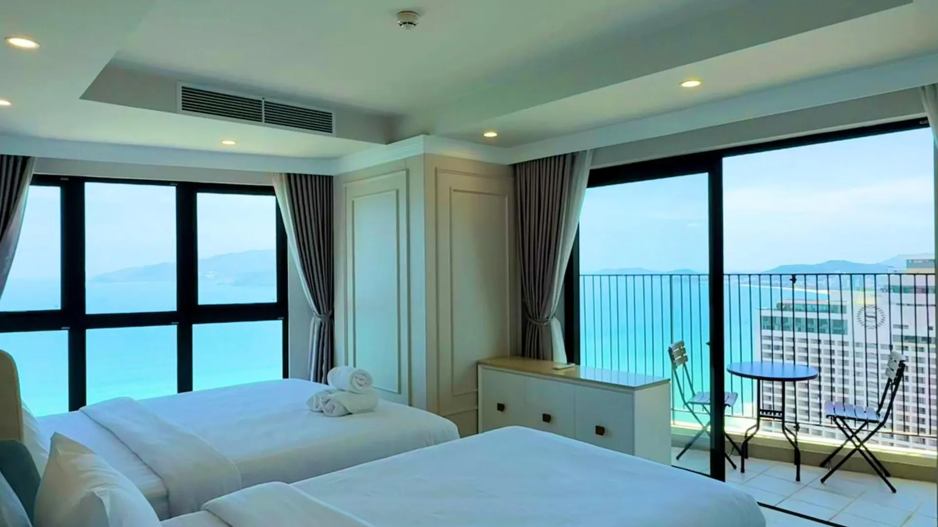 Gold Coast Nha Trang Luxury Apartment - Ocean View